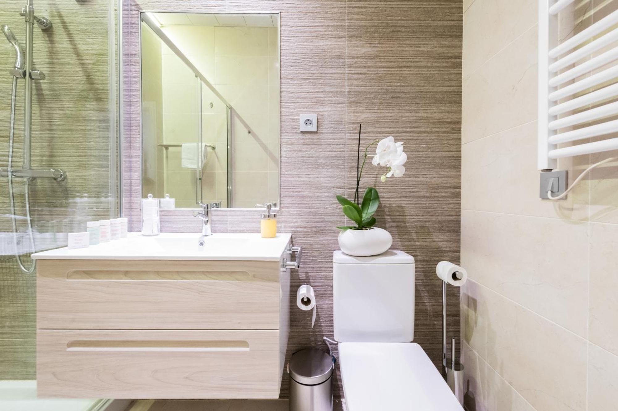 Malasana Plaza Apartment Madrid Exterior photo