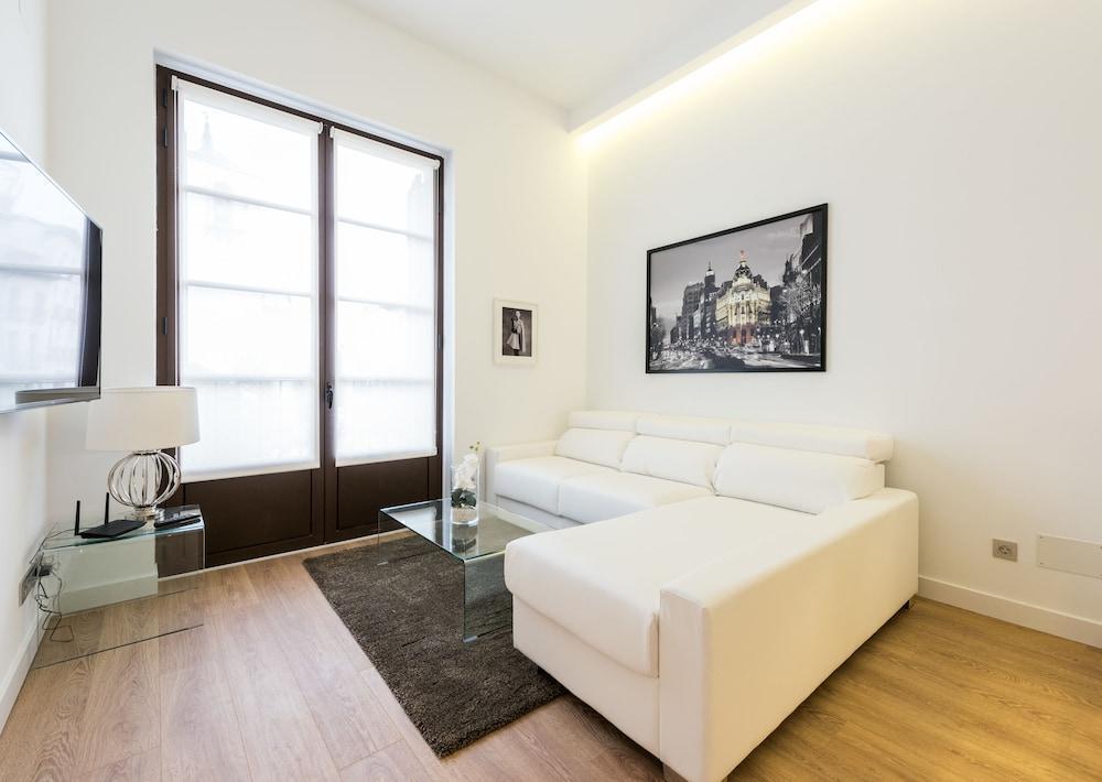 Malasana Plaza Apartment Madrid Exterior photo